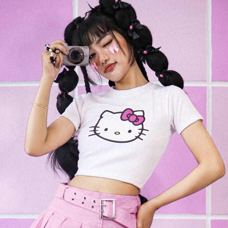 Áo Thun Croptop In Decal Hello Kitty Màu Trắng