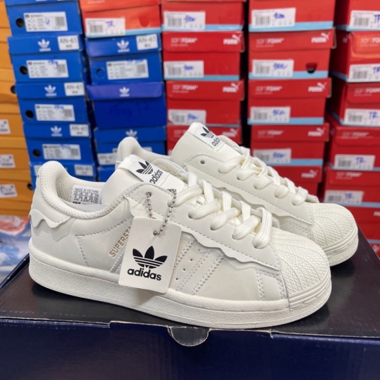 Giày thể thao adidas superstar mũi sò kem bản đẹp nhất dây kem full box - bill giấy gói . .