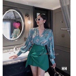 Sét Sơ Mi Lụa Độn Vai Hoạ Tiết & Chân Váy Siêu Sang