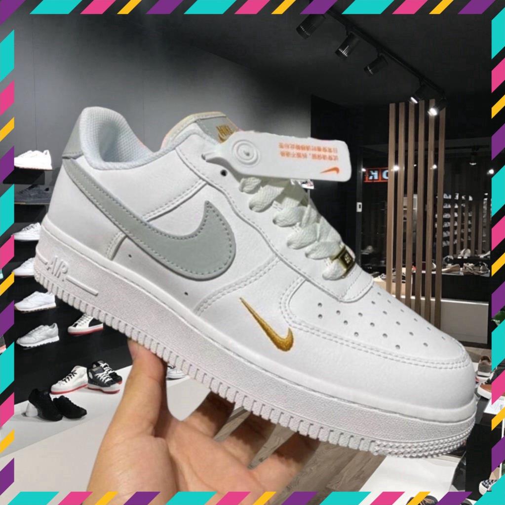 / Giày thể thao air force 1 vệt xám logo vàng , Giày Nike_AF1 trắng vệt xám nam nữ bản đẹp 2022 /
