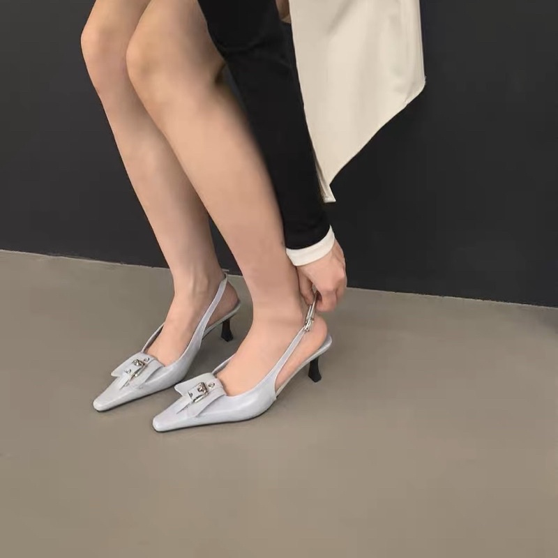 Giày cao gót mũi nhọn cá tính