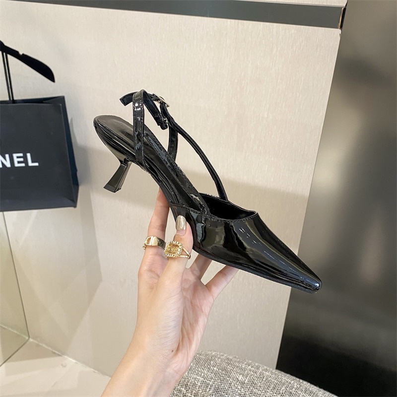 Giày cao gót mũi nhọn basic