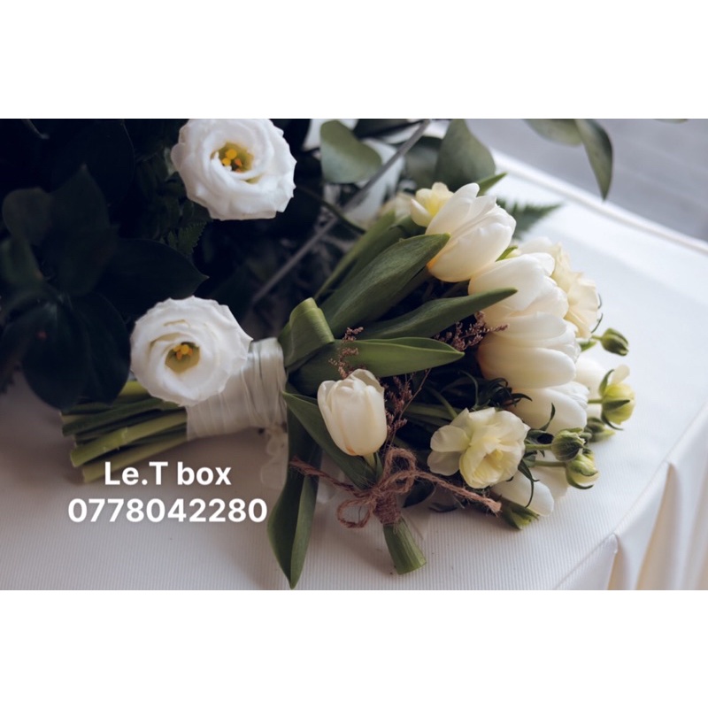 Bó hoa cưới_ hoa tulip,lan hồ điệp_ hoa tươi [ship hoả tốc]