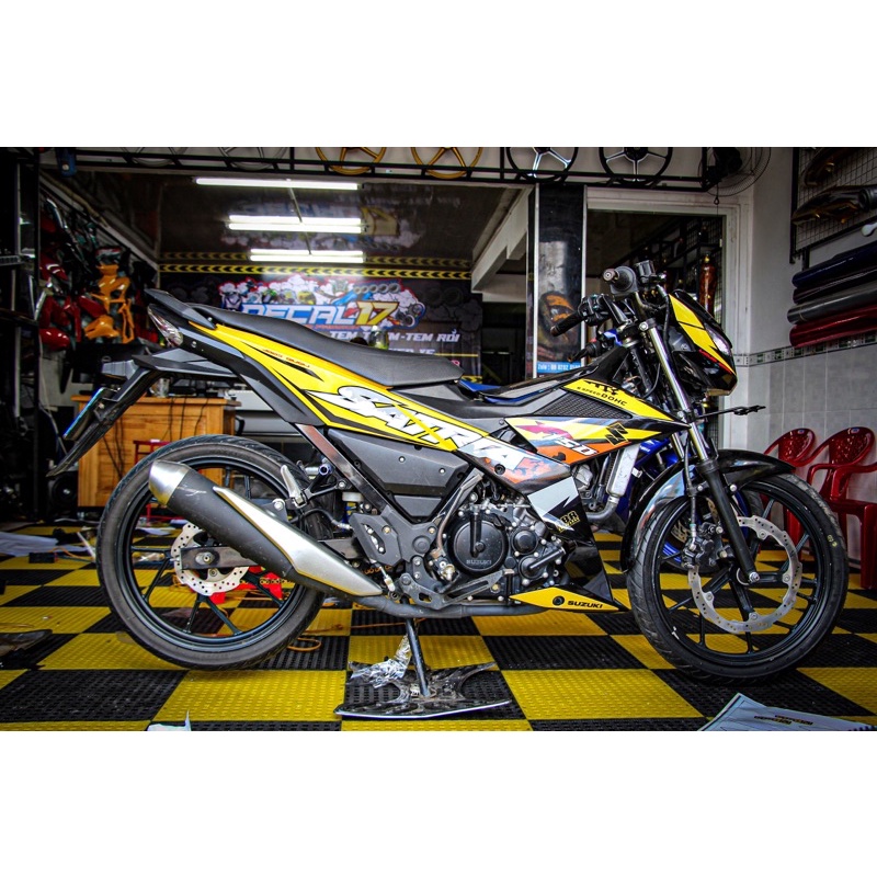 tem satria vàng đen tem chế