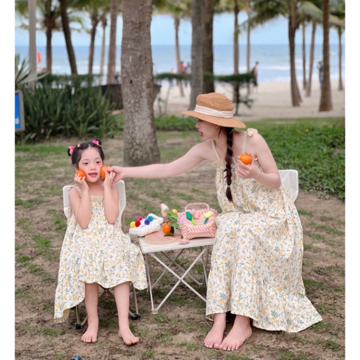 Đầm đôi mẹ và bé chất linen hoạ tiết hoa xinh xắn