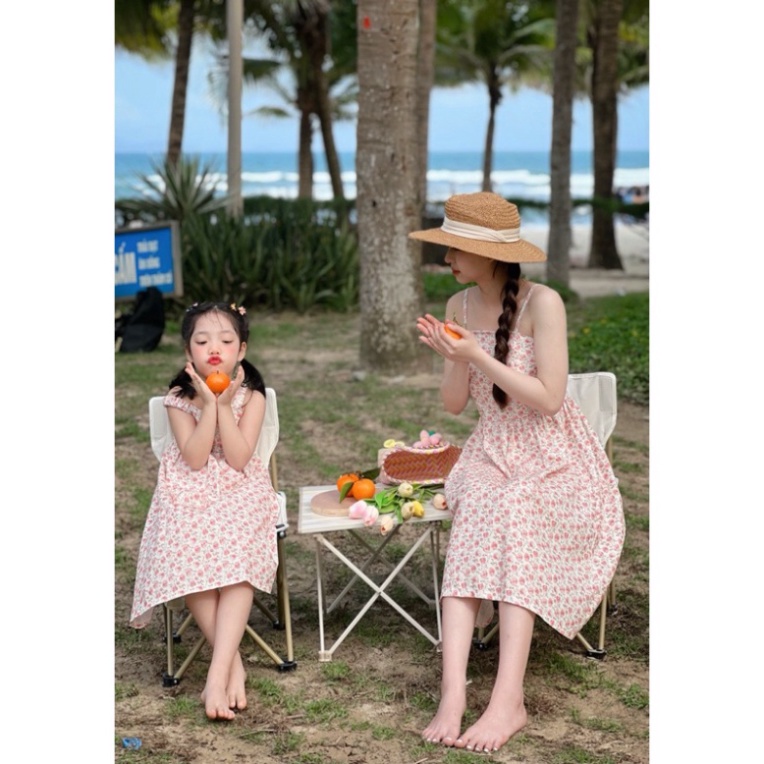 Đầm đôi mẹ và bé chất thô cotton hoạ tiết hoa hồng dễ thương