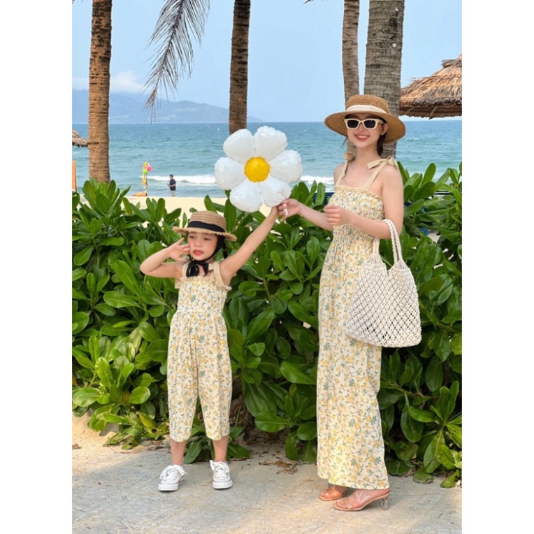 Set đồ đôi mẹ và bé, Jumsuit cho bé chất linen hoạ tiết hoa mùa hè