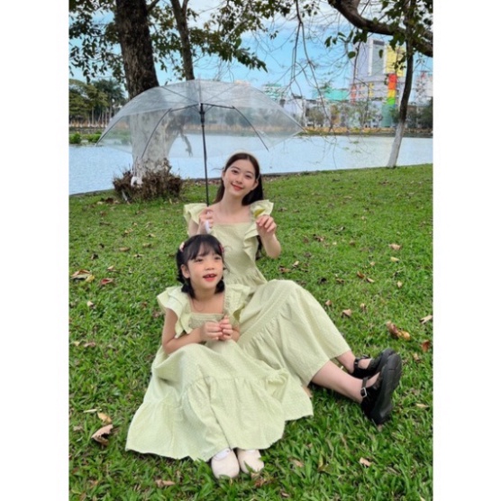 Đầm cho bé gái Set váy đôi mẹ và bé dáng maxi cánh tiên màu xanh cốm dễ thương