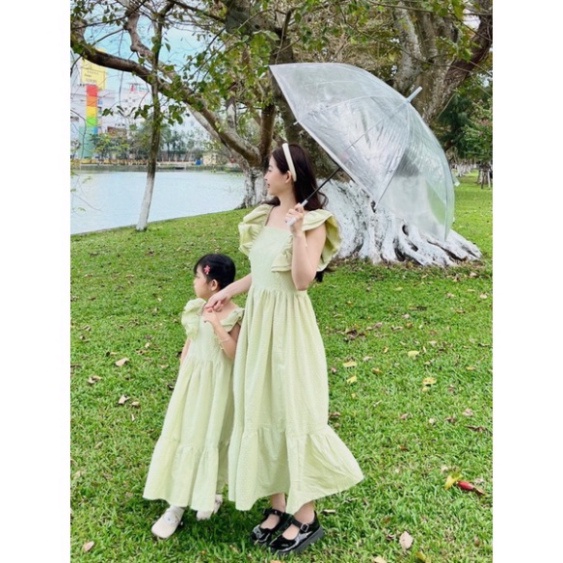 Đầm cho bé gái Set váy đôi mẹ và bé dáng maxi cánh tiên màu xanh cốm dễ thương