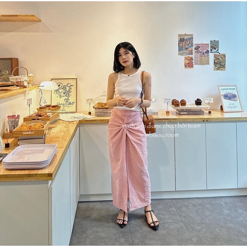 Chân váy suông cạp xoắn dáng dài hai lớp thiết kế - Bisou.room