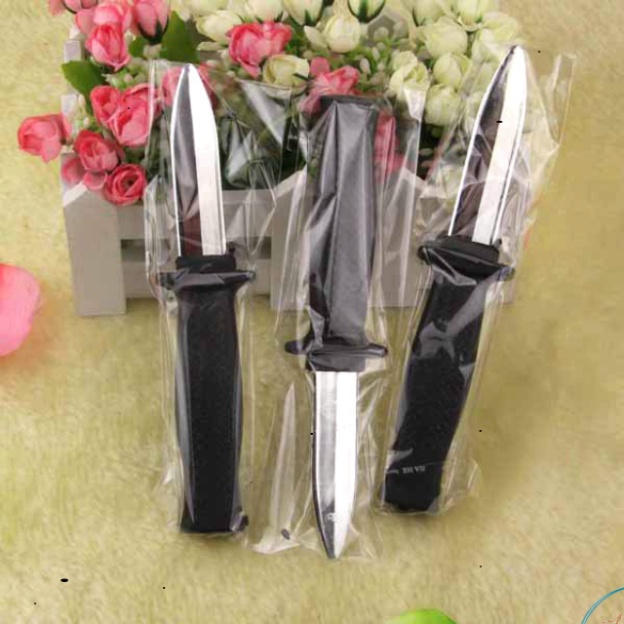 Đồ Chơi Dao Tự Thụt, phương tiện thuật ảo ảnh trình diễn sàn diễn Phim Trường, Troll Bạn Bè