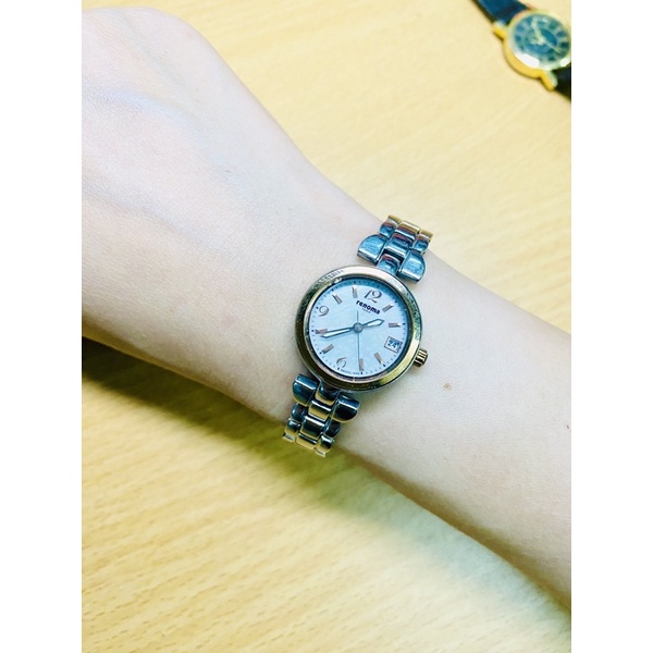 Đồng hồ nữ Renoma mặt khảm xà cừ, ô cửa lịch góc 3h☘️ Size nhỏ: 26mm☘️ Máy Japan, pin năng lượng nha quí zị!☘️