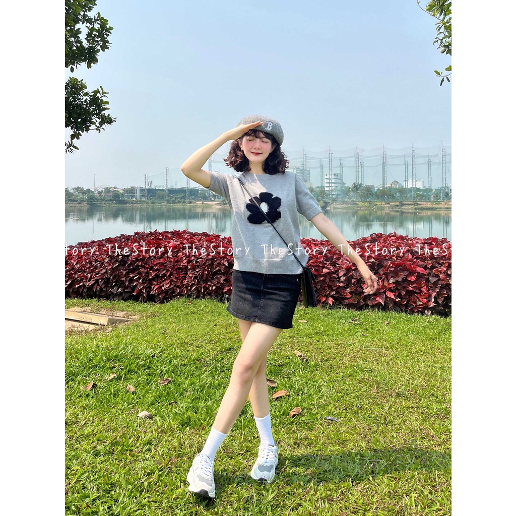 Áo len bông hoa tay ngắn màu xám  A3031