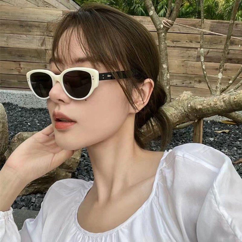 Kính Mát Phân Cực Thời Trang Mới 2023gm Gọng Vuông Tròn Lớn Màu Trắng Nâu Châu Âu Cho Nữ
