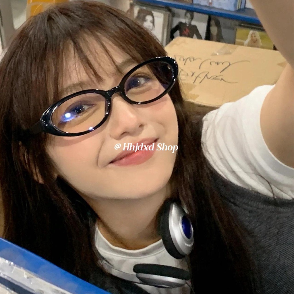 Kính Mát Gọng Oval Nhỏ Màu Đen Phong Cách Retro Thời Trang Cho Nữ