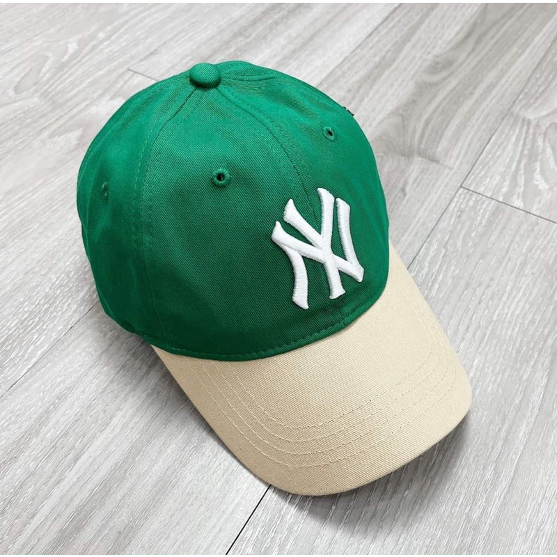 Mũ lưỡi trai Unisex MLB chất liệu vải Kaki, nón NY phối xanh lá ,nón lưỡi trai Hàn Quốc