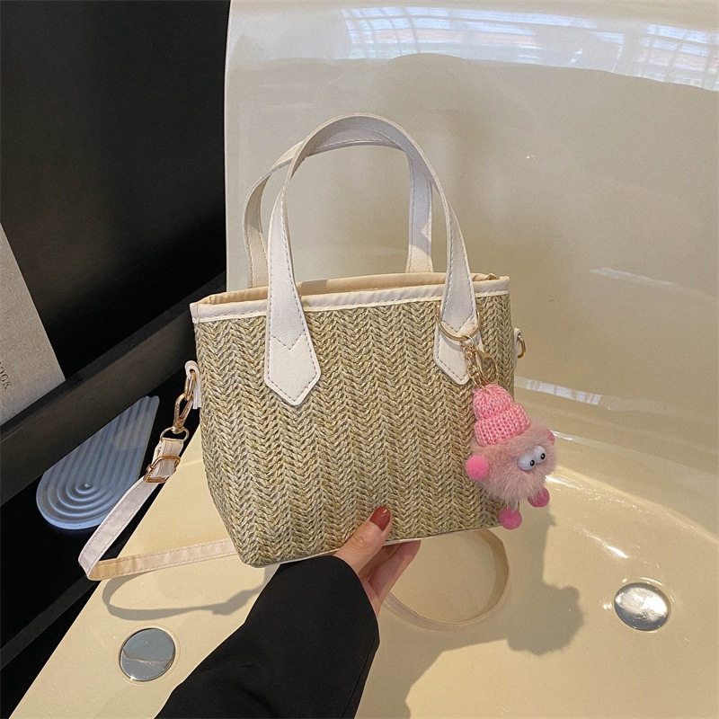 Ba Lô Đan Cói Nhỏ Xinh Thời Trang Mùa Xuân 2023 Cho Nữ