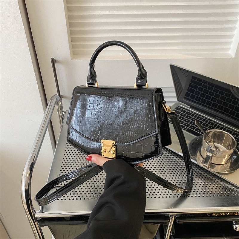 Túi Xách Đeo Vai Thời Trang Mùa Xuân 2023 Đơn Giản Cho Nữ