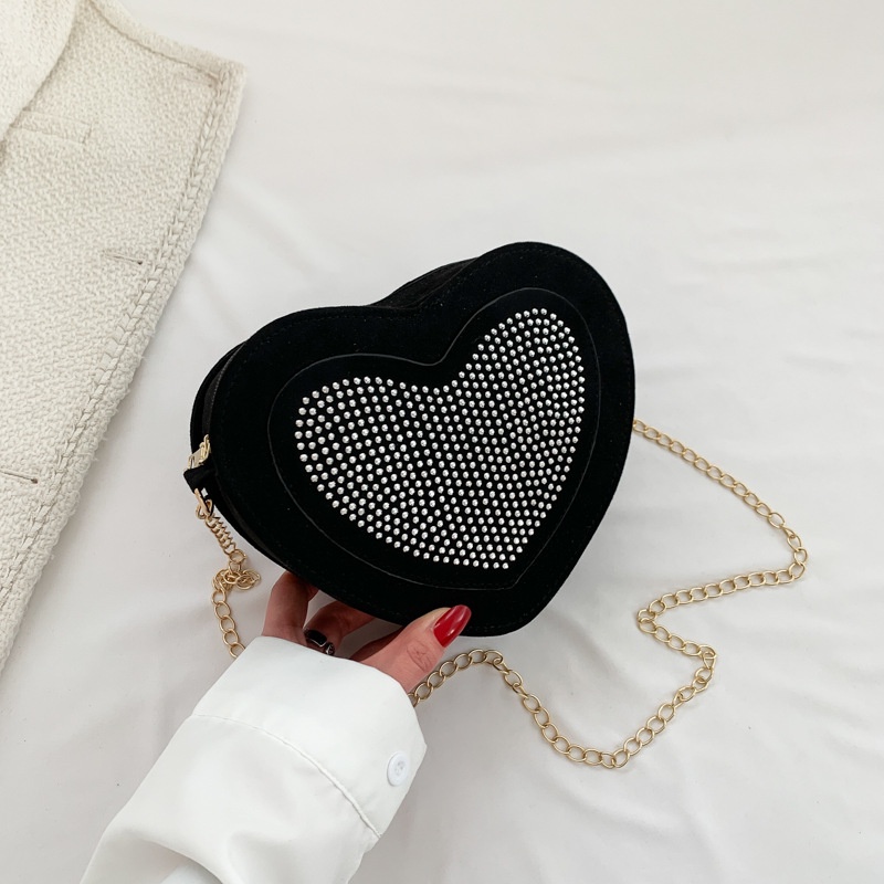 Túi Đeo Chéo Hình Trái Tim Đính Đinh Tán Thời Trang Cho Nữ