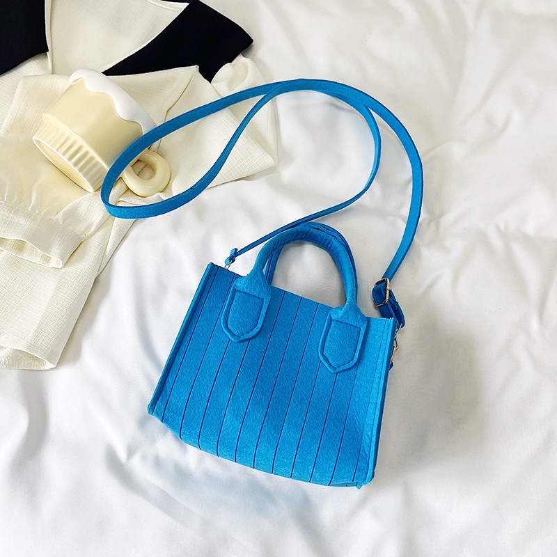 Túi Xách Đeo Vai Hình Vuông Cỡ Nhỏ Màu Tương Phản Thời Trang Mùa Xuân 2023