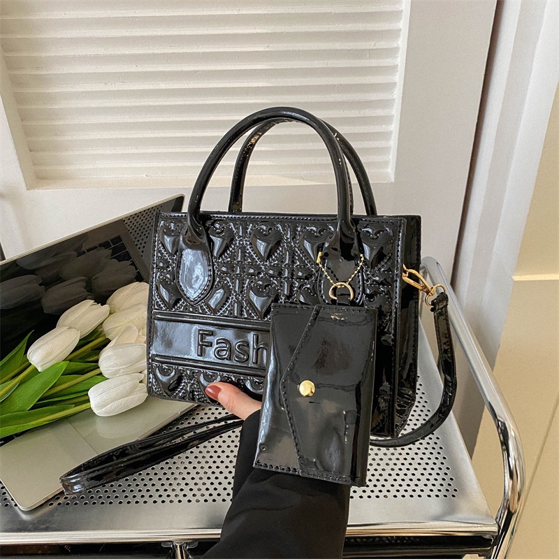 Túi Xách Đeo Vai Hình Vuông Cỡ Nhỏ Đính Kim Cương Giả Độc Đáo Thời Trang Xuân Hè 2023 Cho Nữ