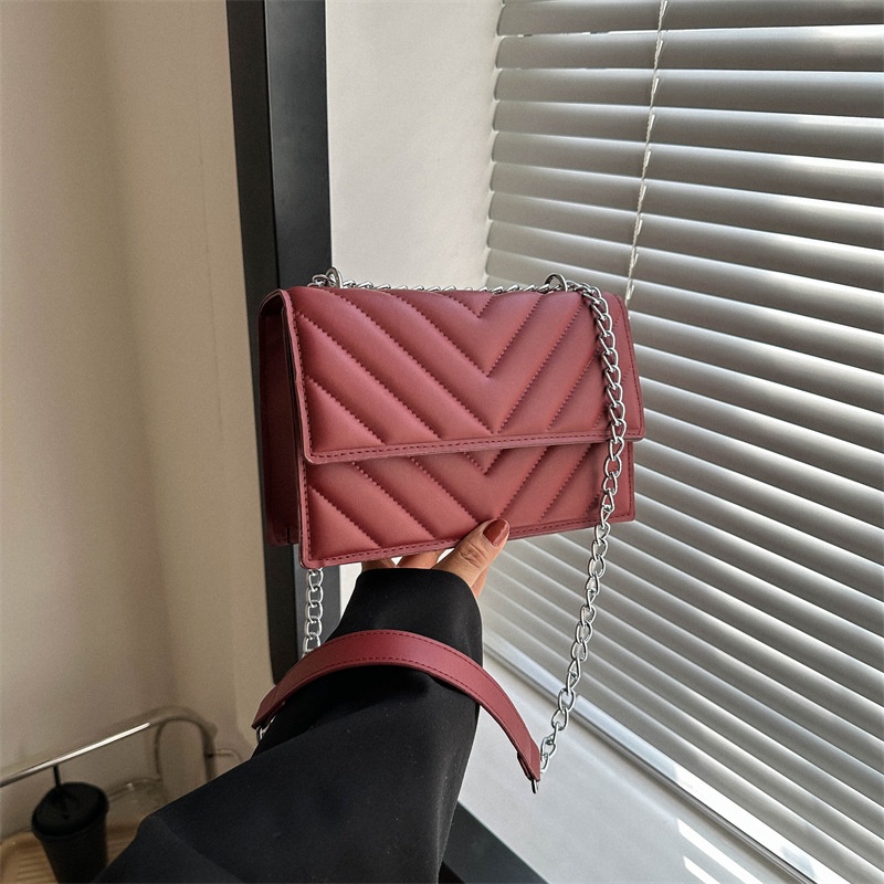 Túi Xách Đeo Vai Phối Dây Xích Thời Trang Mùa Xuân 2023 Dành Cho Nữ