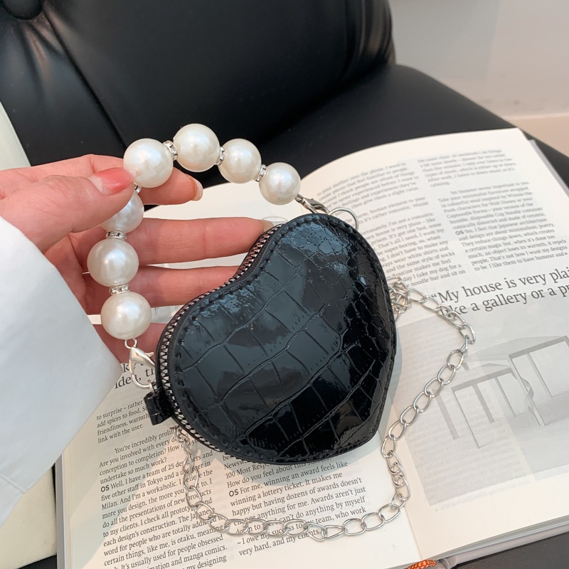 Túi Đeo Chéo Mini Hình Trái Tim Đính Ngọc Trai Thời Trang Xuân Hè 2023