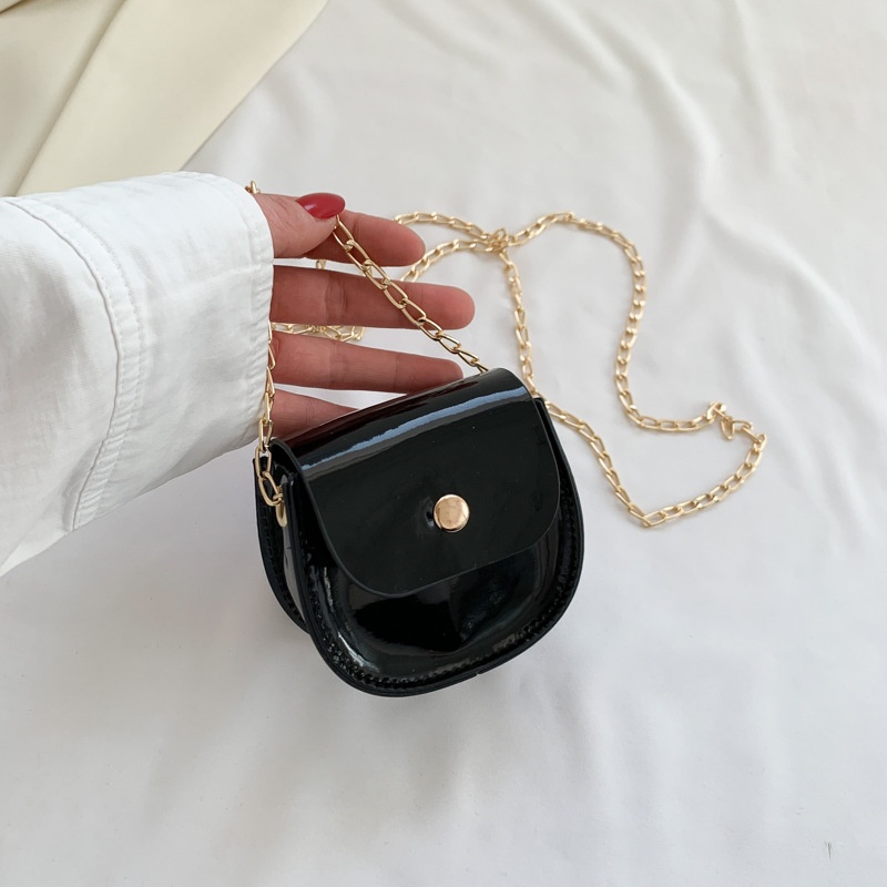 Ví Mini Màu Trơn Phối Dây Xích Đeo Vai Thời Trang Mùa Xuân 2023 Cho Nữ