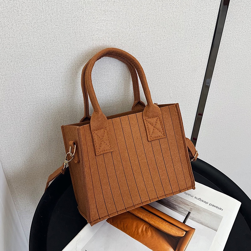 Túi Đeo Chéo Hình Vuông Cỡ Nhỏ Họa Tiết Kẻ Sọc Đơn Giản Thời Trang Mùa Xuân 2023 Cho Nữ