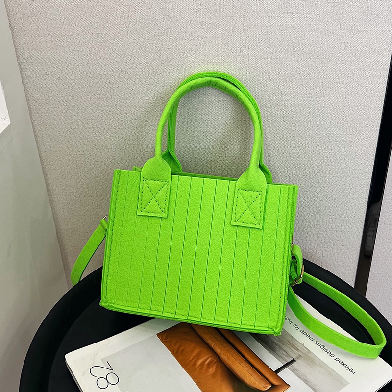 Túi Đeo Chéo Hình Vuông Cỡ Nhỏ Họa Tiết Kẻ Sọc Đơn Giản Thời Trang Mùa Xuân 2023 Cho Nữ