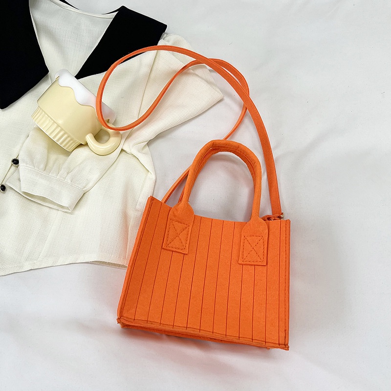 Túi Đeo Chéo Hình Vuông Cỡ Nhỏ Họa Tiết Kẻ Sọc Đơn Giản Thời Trang Mùa Xuân 2023 Cho Nữ