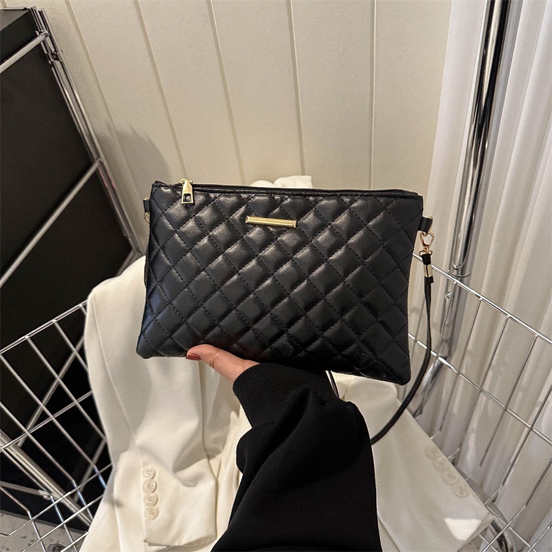 Ba Lô Đeo Vai Hình Vuông Nhỏ Màu Trơn Thêu Chỉ Đính Kim Cương Thời Trang Mùa Xuân 2023 Cho Nữ