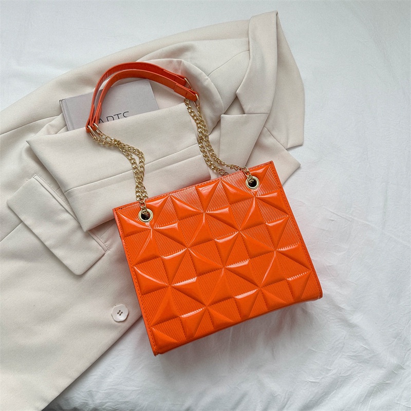 Túi Đeo Vai Hình Vuông Cỡ Nhỏ Đính Đá Phối Dây Đeo Sợi Xích Thời Trang Mùa Xuân 2023 Cho Nữ