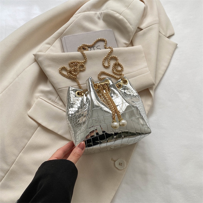 Túi Đeo Vai Cỡ Nhỏ Phối Dây Đeo Sợi Xích Độc Đáo Thời Trang Mùa Xuân 2023 Cho Nữ