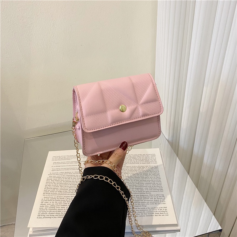 Túi Xách Đeo Vai Kiểu Vuông Nhỏ Vân Kim Cương Phối Dây Xích Thời Trang Mùa Xuân Dành Cho Nữ 202