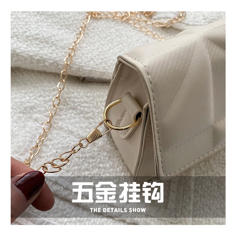 Túi Xách Đeo Vai Kiểu Vuông Nhỏ Vân Kim Cương Phối Dây Xích Thời Trang Mùa Xuân Dành Cho Nữ 202