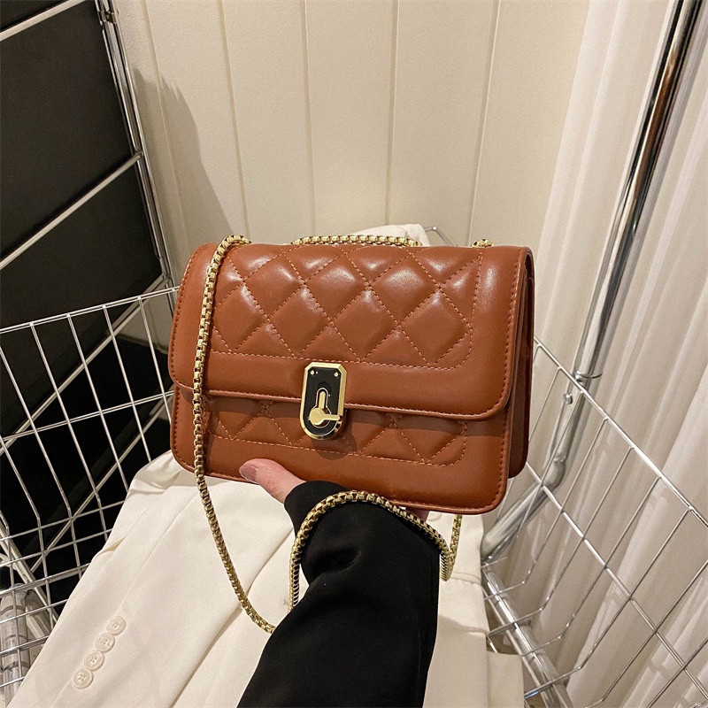 Túi Xách Đeo Vai Hình Vuông Cỡ Nhỏ Phối Dây Đeo Sợi Xích Thêu Họa Tiết Thời Trang 2023 Cho Nữ