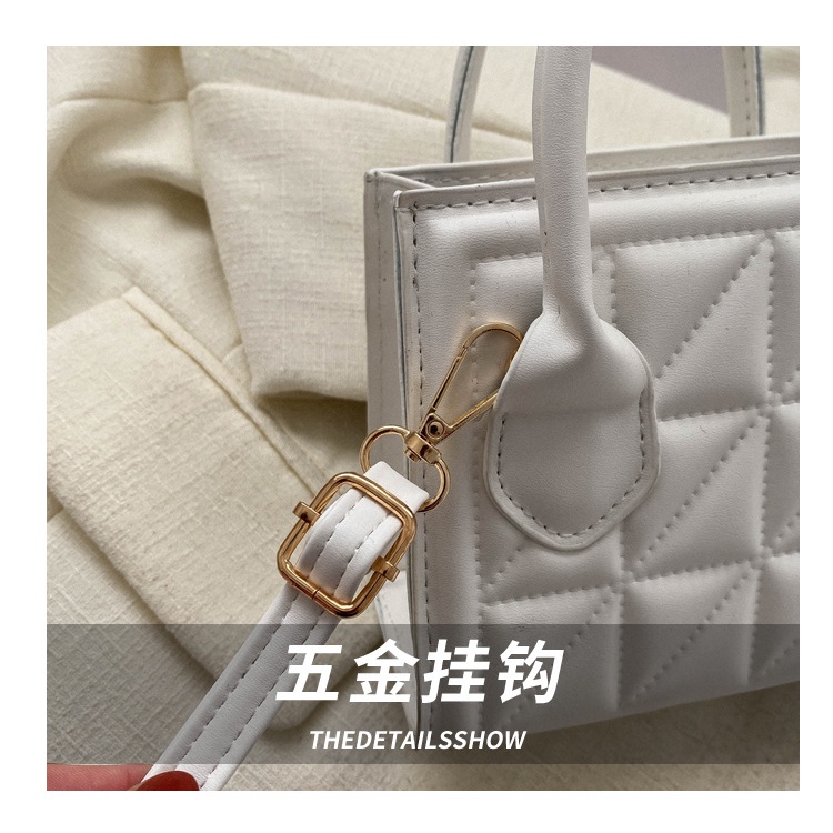 Túi Xách Cầm Tay Đính Đá Thời Trang Retro Đơn Giản Cá Tính 2023