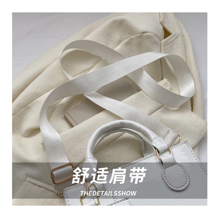 Túi Xách Thiết Kế Đơn Giản Dễ Phối Đồ Thời Trang Xuân 2023 Cho Nữ