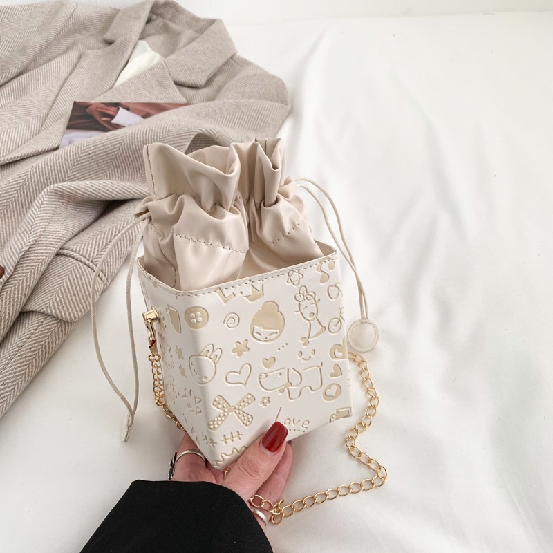 Túi Đeo Chéo Mini Phối Dây Xích Thời Trang Xuân 2023 Cá Tính Cho Nữ