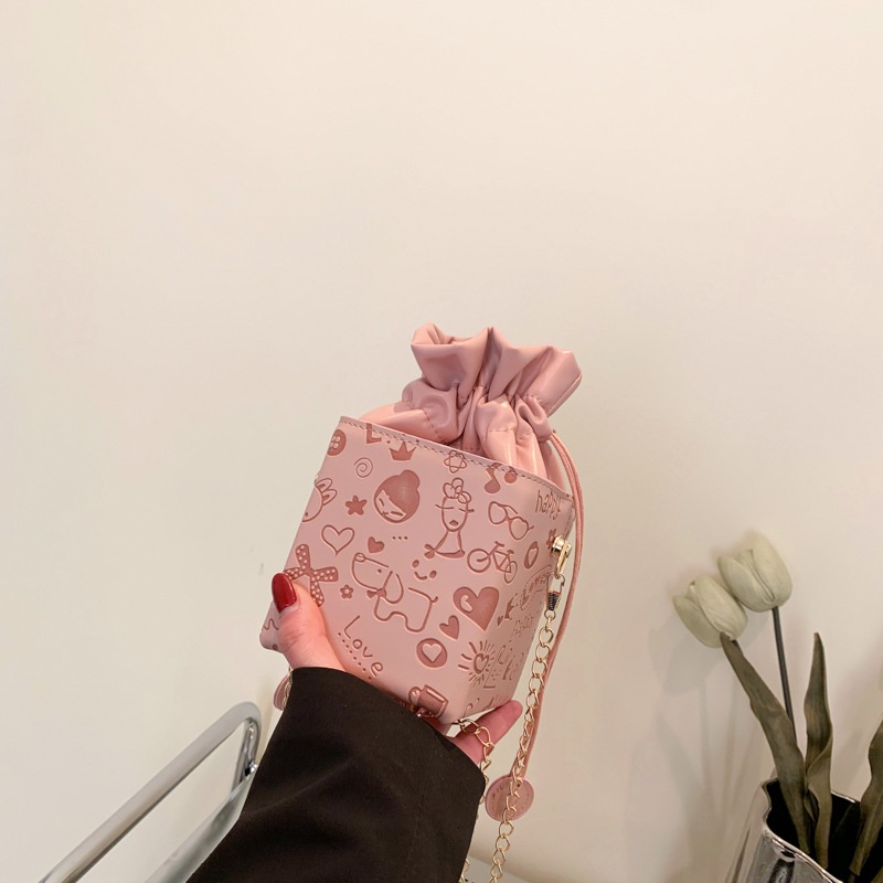 Túi Đeo Chéo Mini Phối Dây Xích Thời Trang Xuân 2023 Cá Tính Cho Nữ