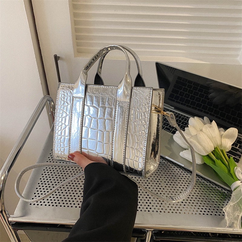 Túi Xách Đeo Vai Màu Trơn Bóng Thời Trang Mùa Xuân 2023 Cho Nữ