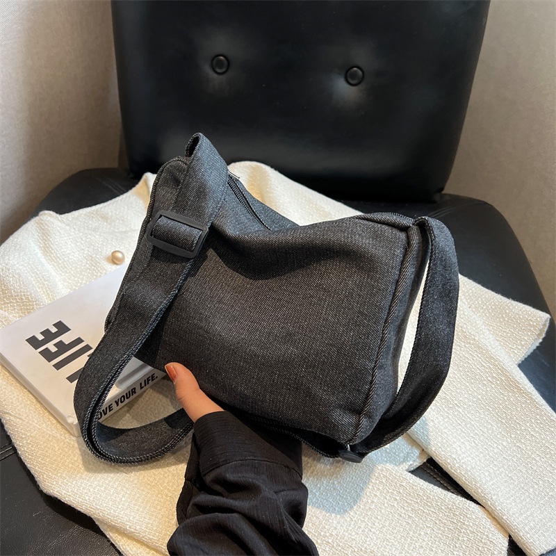 Ba Lô Denim Sức Chứa Lớn Thời Trang Mùa Xuân 2023 Dành Cho Nữ