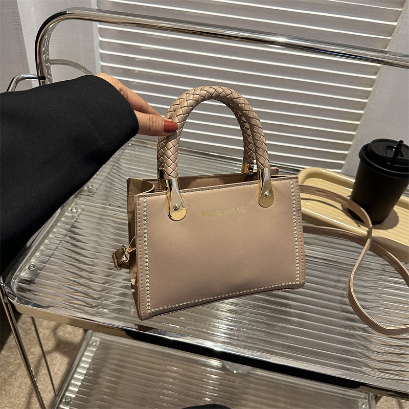 Túi Đeo Vai Hình Vuông Cỡ Nhỏ Phong Cách Cổ Điển Thời Trang 2023 Cho Nữ