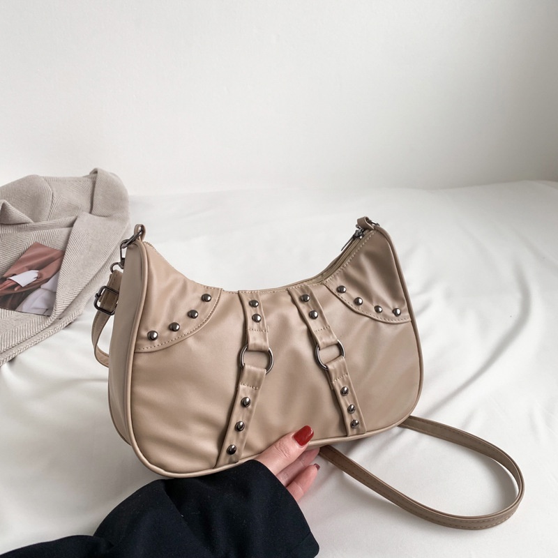 Túi Xách Đeo Vai Màu Trơn Đính Đinh Tán Thời Trang Mùa Xuân 2023 Cho Nữ