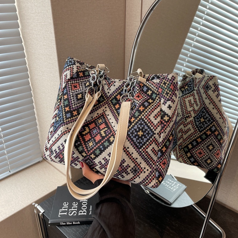 Túi Kẹp Nách / Đeo Vai Kích Cỡ Lớn Phong Cách Thời Trang 2023 Dành Cho Nữ