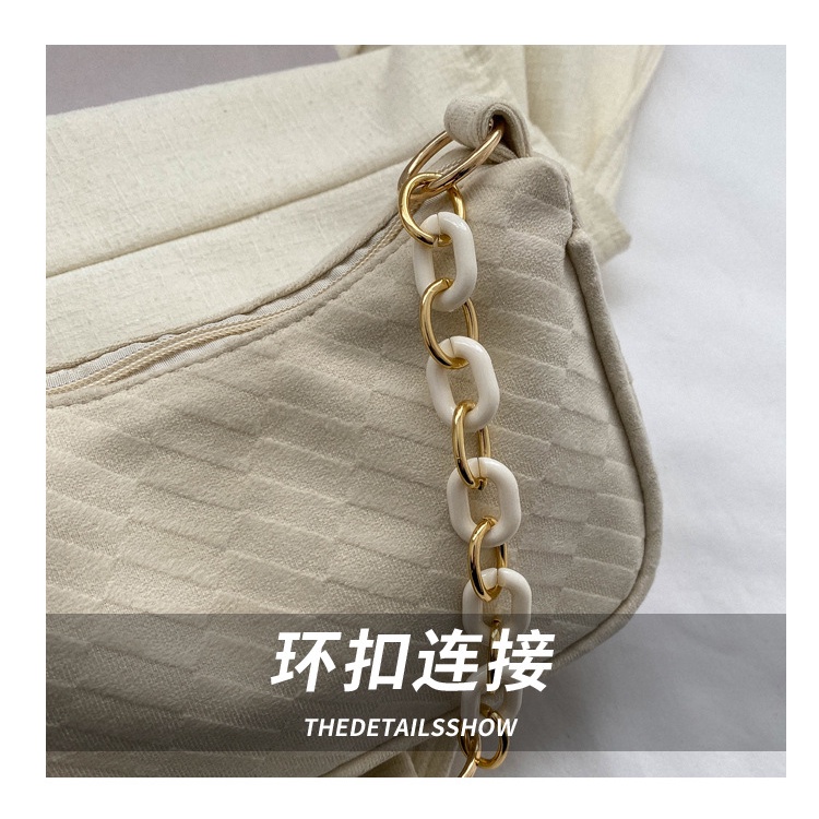 Ví Nhỏ Xinh Phối Quai Xích Thời Trang Cho Nữ 2023