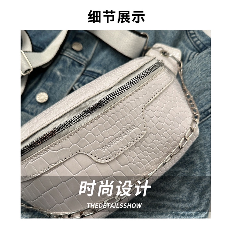 Túi Đeo Chéo Ngực Cỡ Nhỏ Phối Dây Xích Thời Trang Mùa Xuân 2023 Cho Nữ