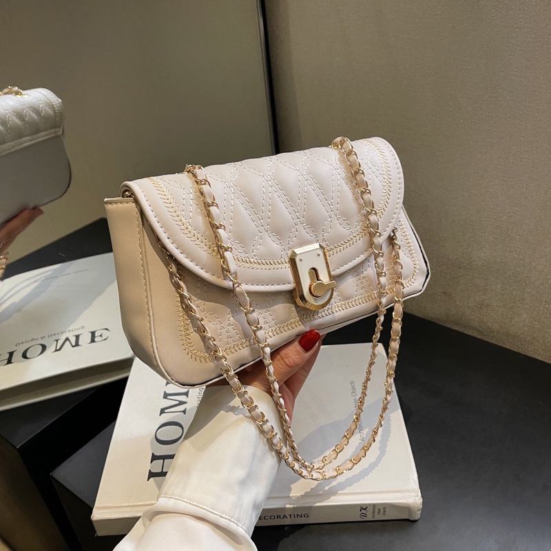 Túi Xách Đeo Vai Hình Vuông Cỡ Nhỏ Đính Đá Phối Dây Đeo Sợi Xích Thời Trang Hàn Quốc 2023 Cho Nữ