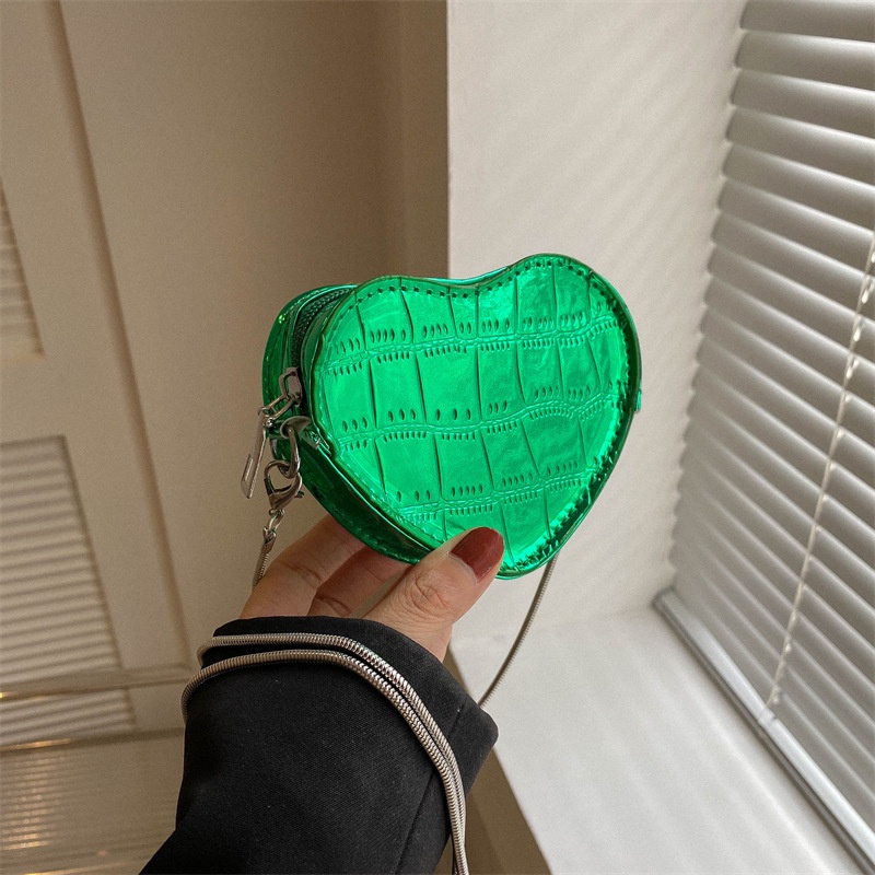 Túi Xách Đeo Vai Phối Dây Xích Hình Trái Tim Thời Trang Mùa Xuân 2023 Dành Cho Nữ